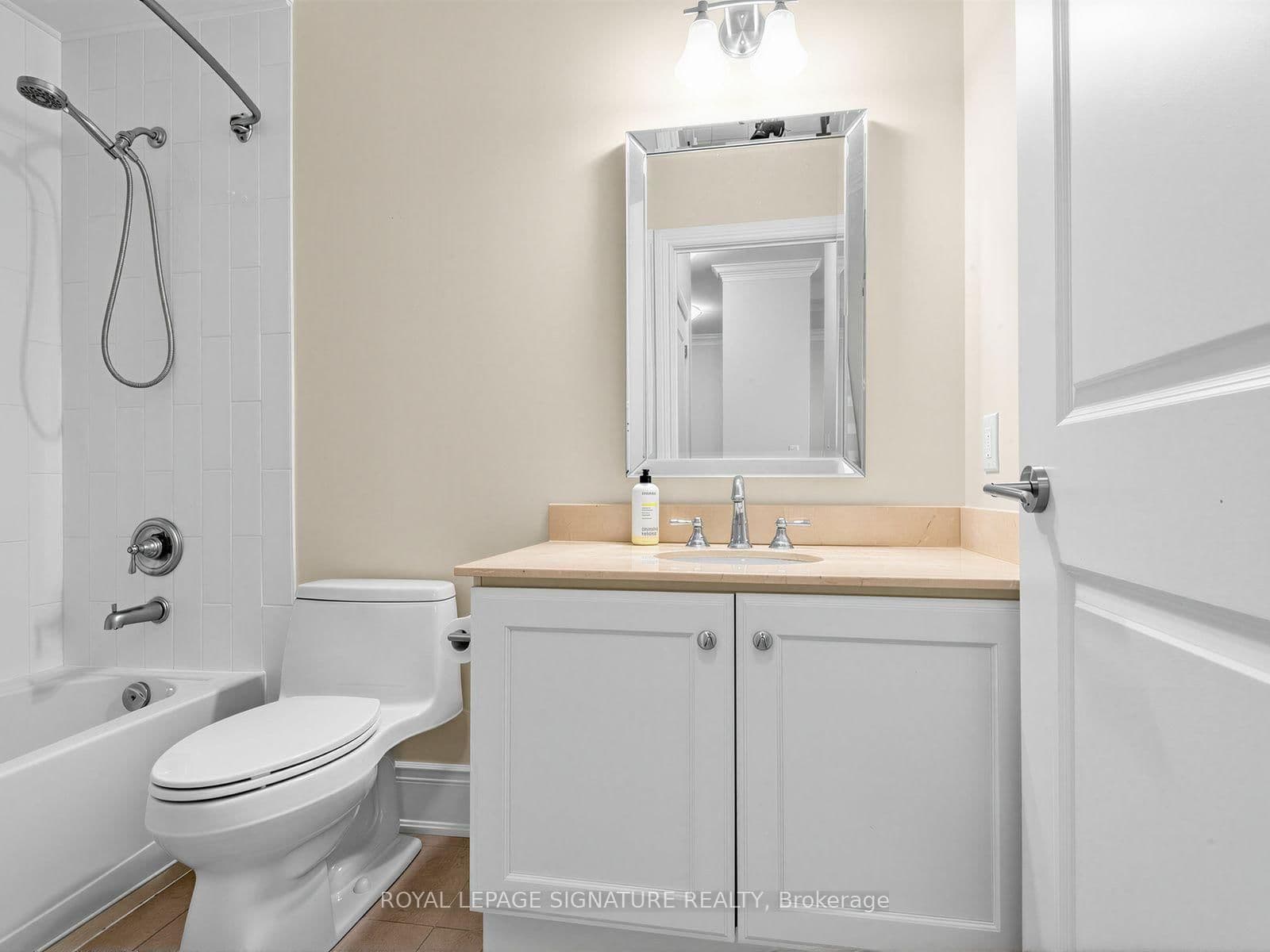 281 Woodbridge Avenue, Unit PH611 thumbnail 19