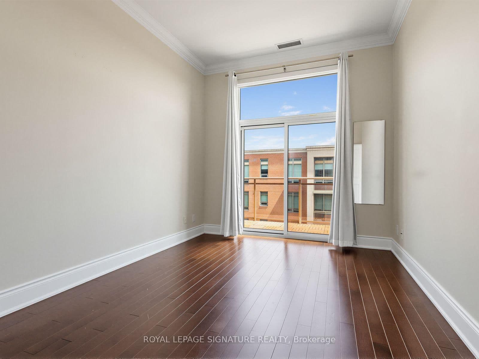 281 Woodbridge Avenue, Unit PH611 thumbnail 22