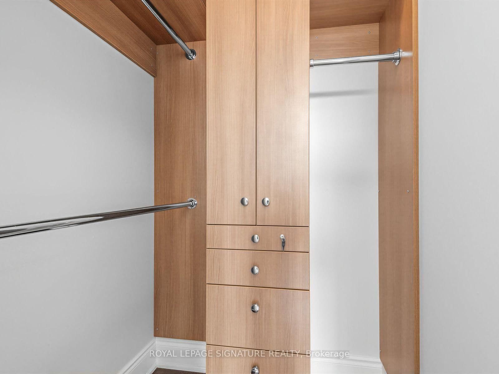 281 Woodbridge Avenue, Unit PH611 thumbnail 27