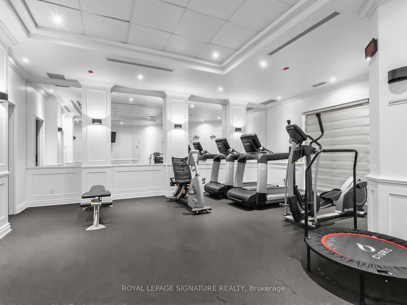 281 Woodbridge Avenue, Unit PH611 thumbnail 32