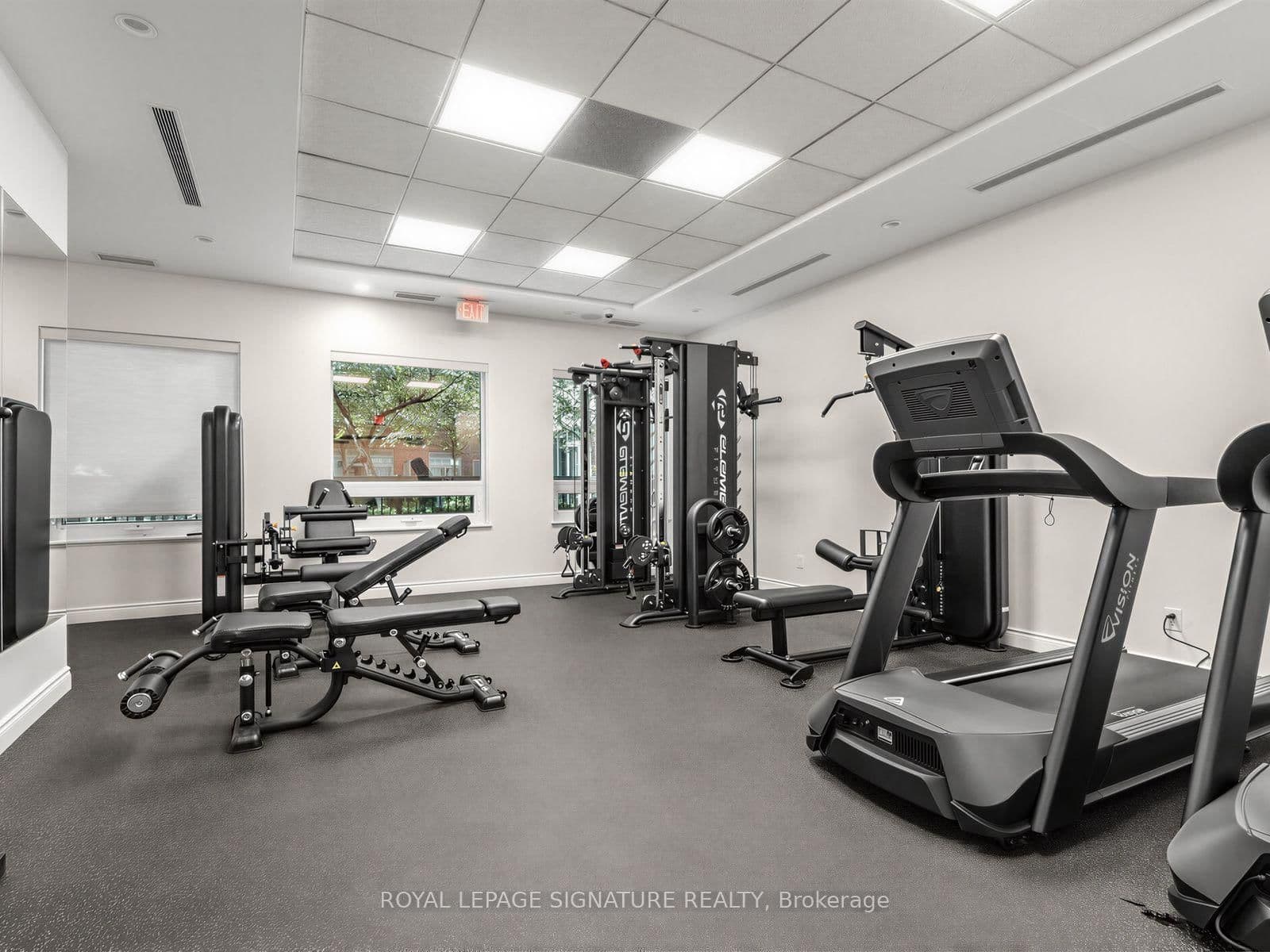 281 Woodbridge Avenue, Unit PH611 thumbnail 33