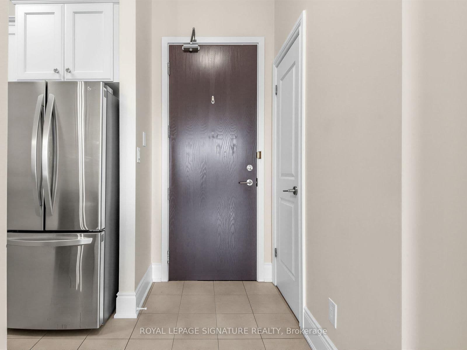 281 Woodbridge Avenue, Unit PH611 thumbnail 4
