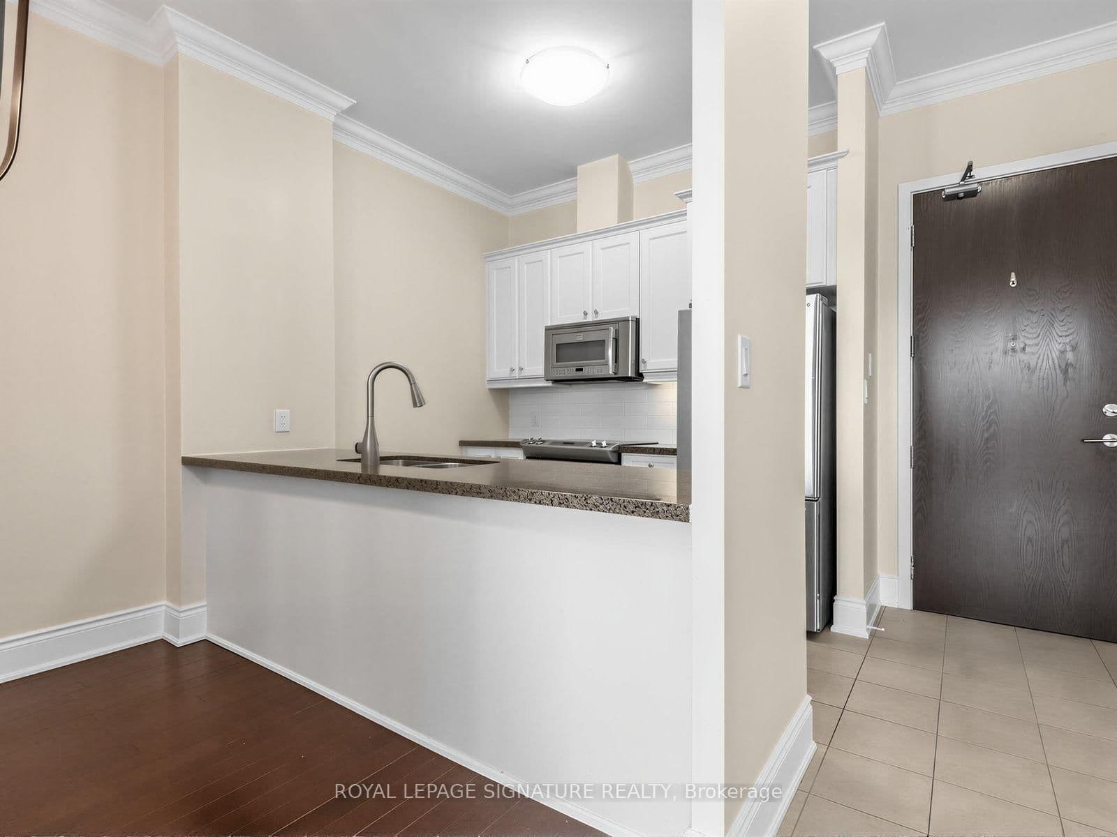 281 Woodbridge Avenue, Unit PH611 thumbnail 5