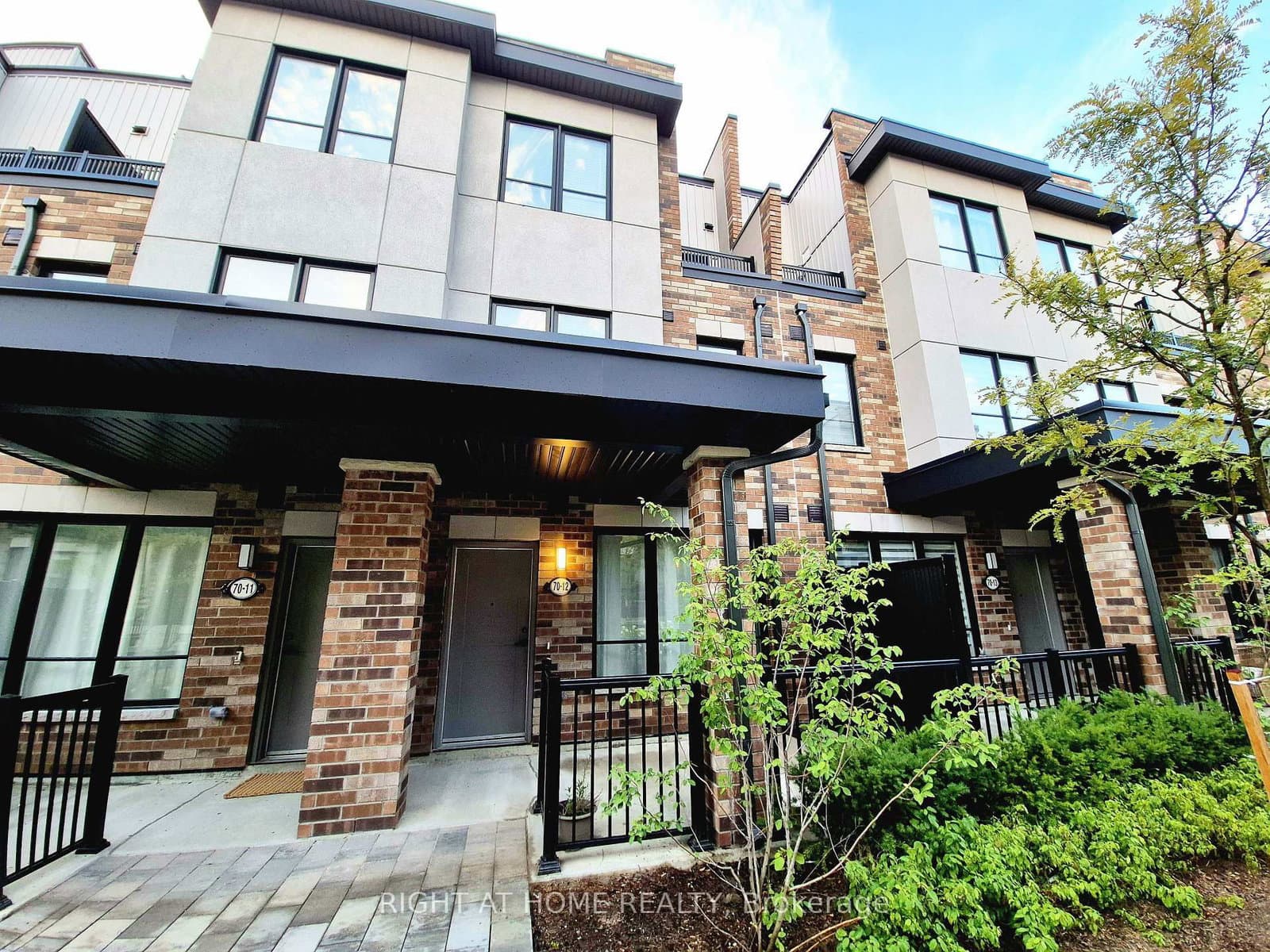 70 Baynes Way, Unit 12 thumbnail 3