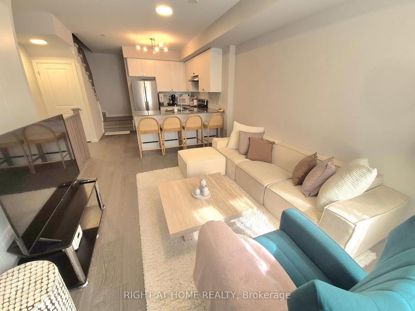 70 Baynes Way, Unit 12 thumbnail 4
