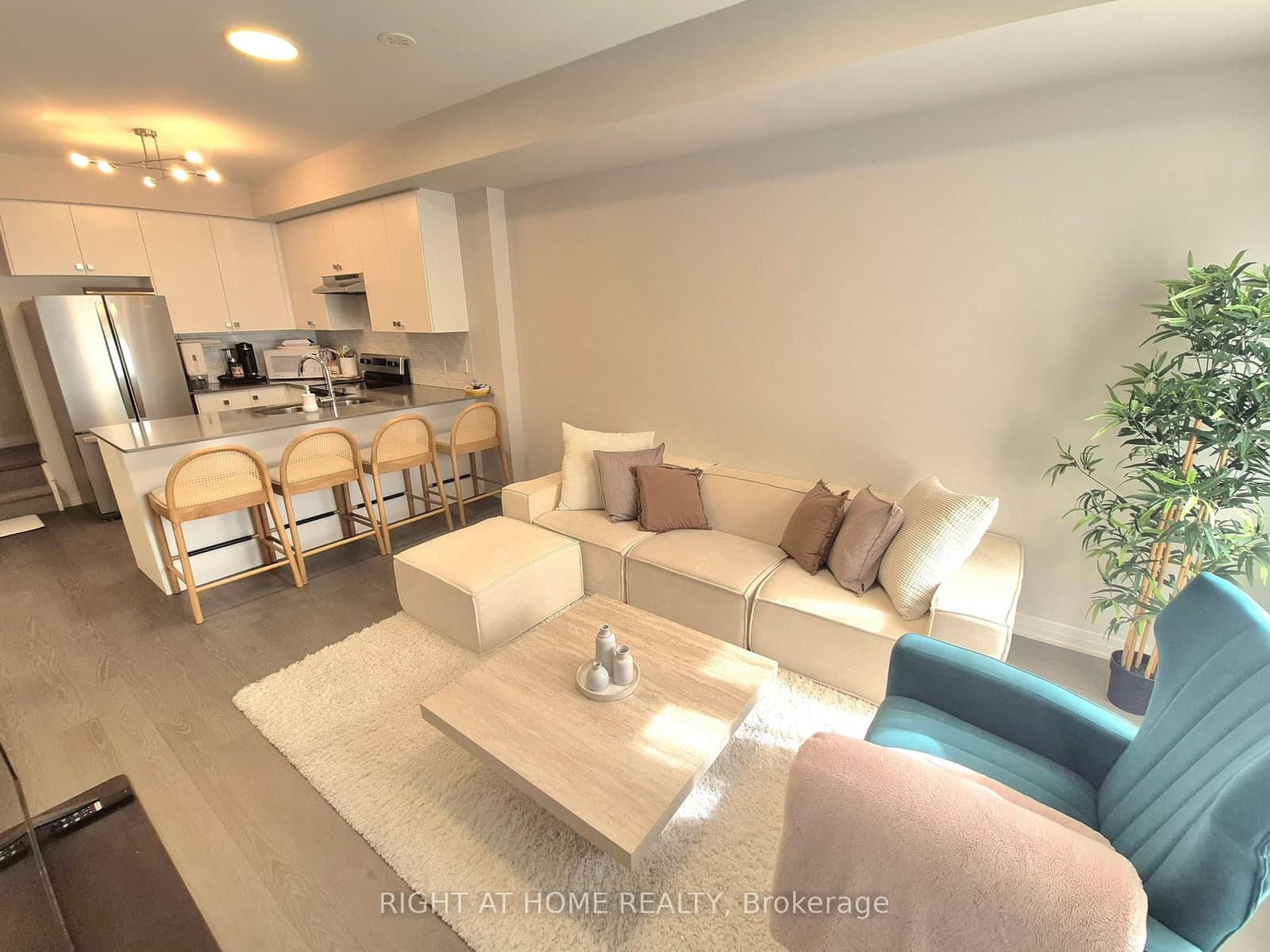 70 Baynes Way, Unit 12 thumbnail 5