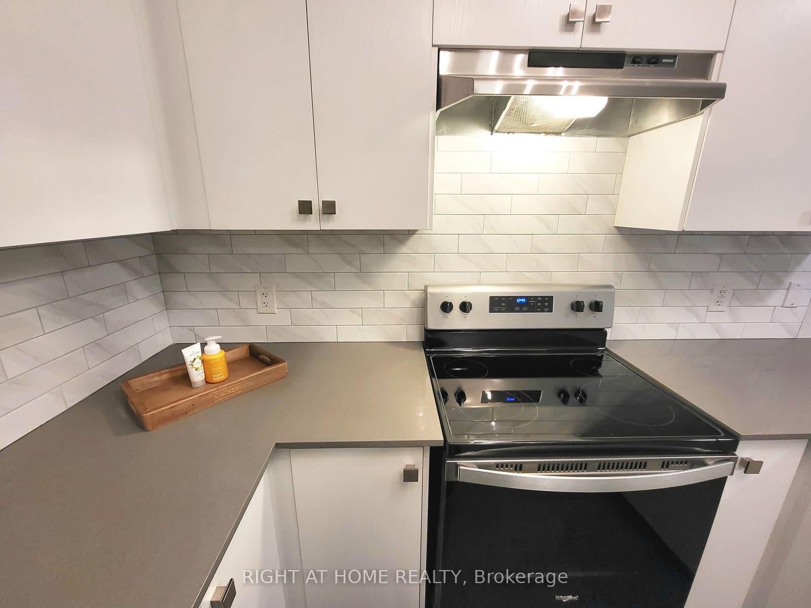 70 Baynes Way, Unit 12 thumbnail 8