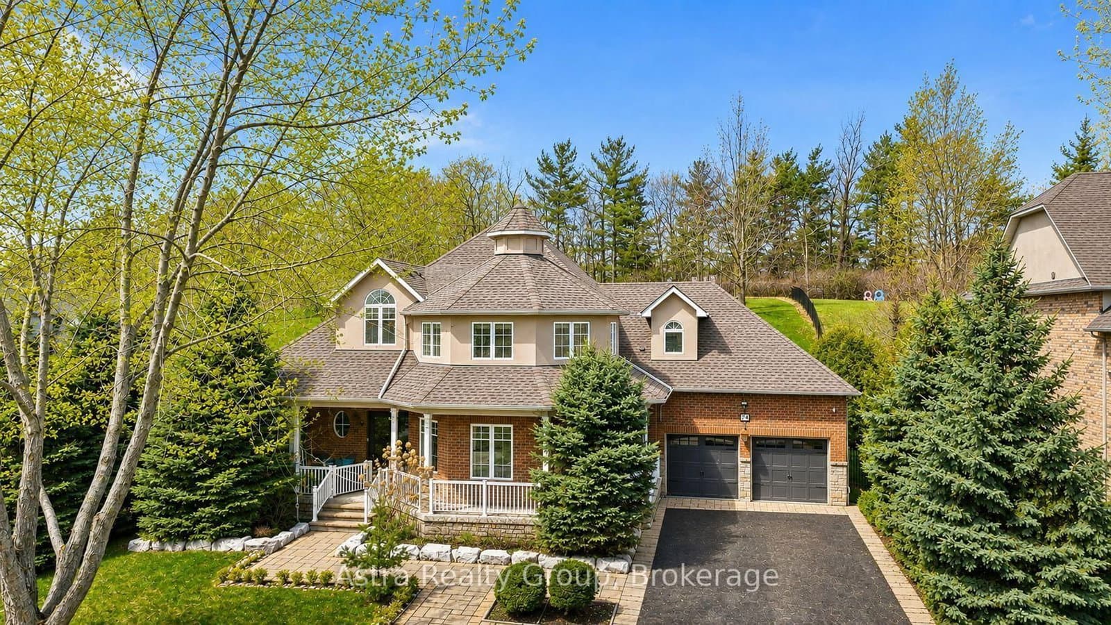74 Kootenay Ridge - Image 1