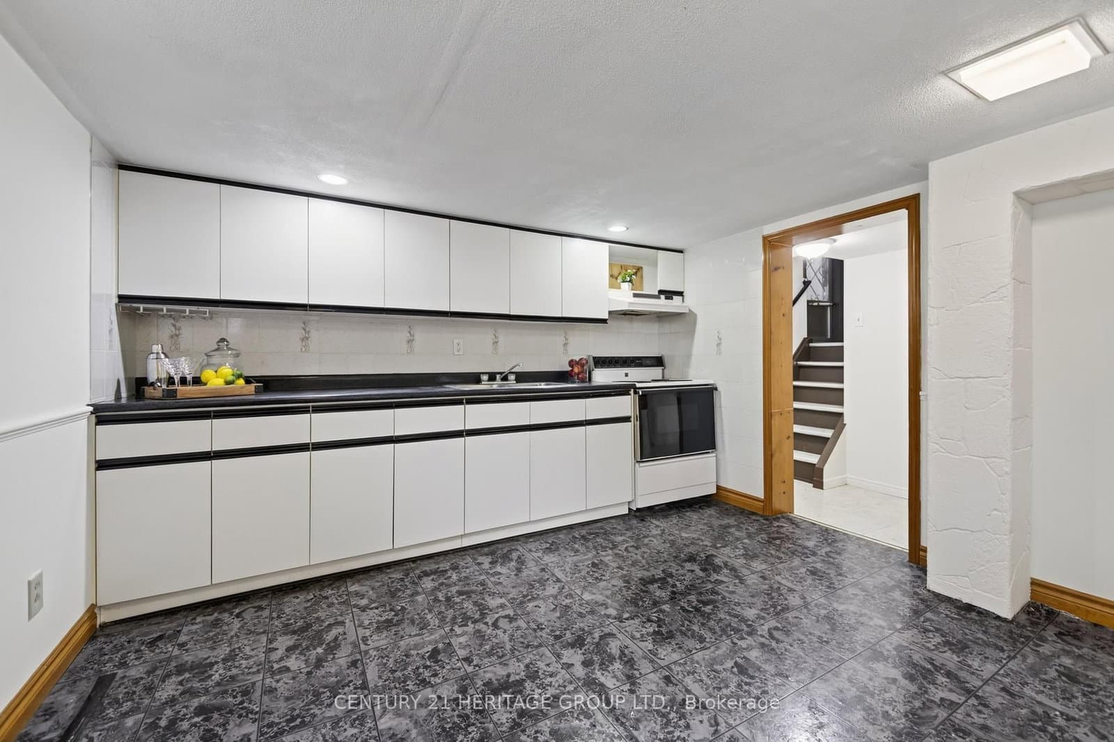 72 Kulpin Avenue thumbnail 27