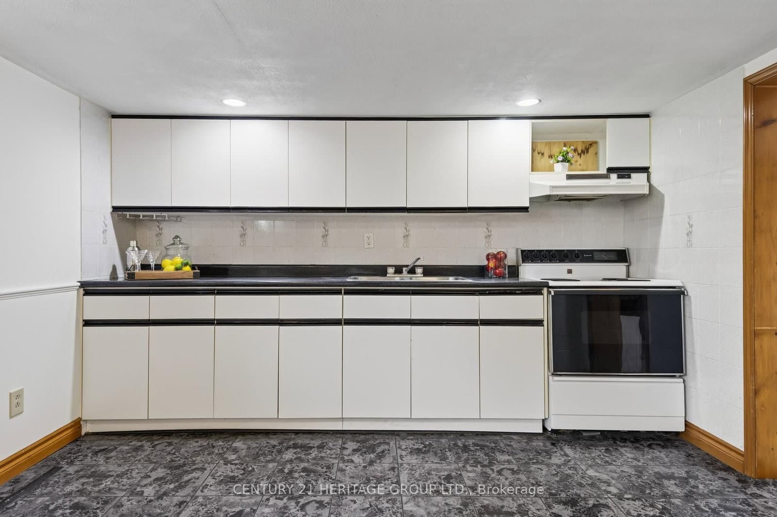 72 Kulpin Avenue thumbnail 28