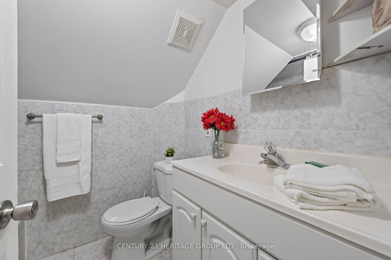 72 Kulpin Avenue thumbnail 35