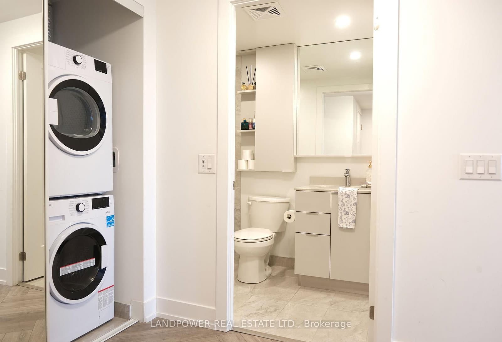 9 Clegg Road, Unit 819 thumbnail 5