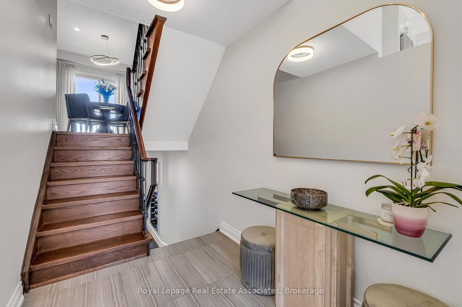 8 Prestwick Avenue thumbnail 4
