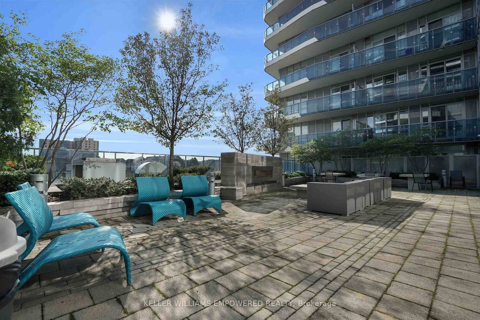 9471 Yonge Street N, Unit 811 thumbnail 10