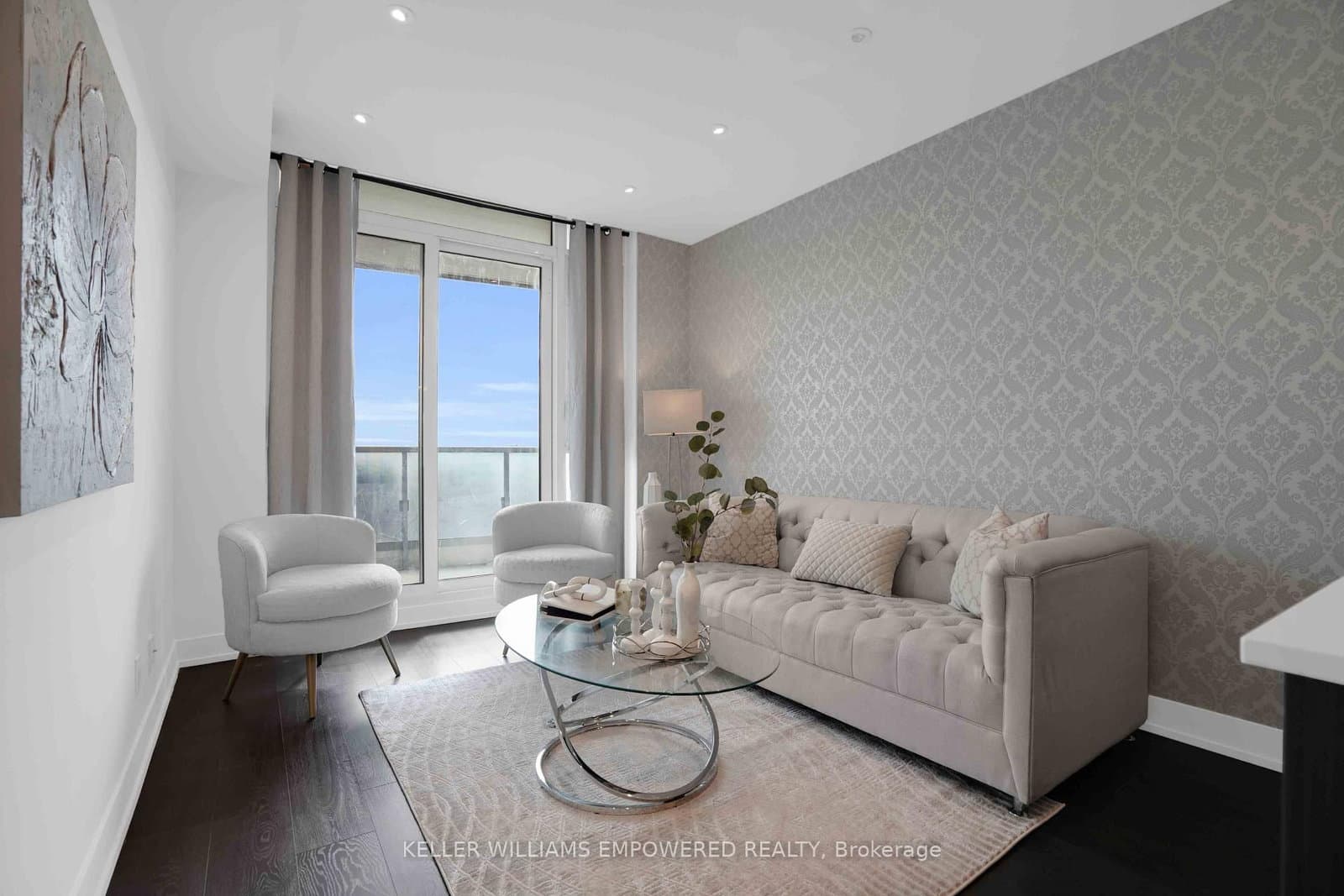9471 Yonge Street N, Unit 811 thumbnail 22