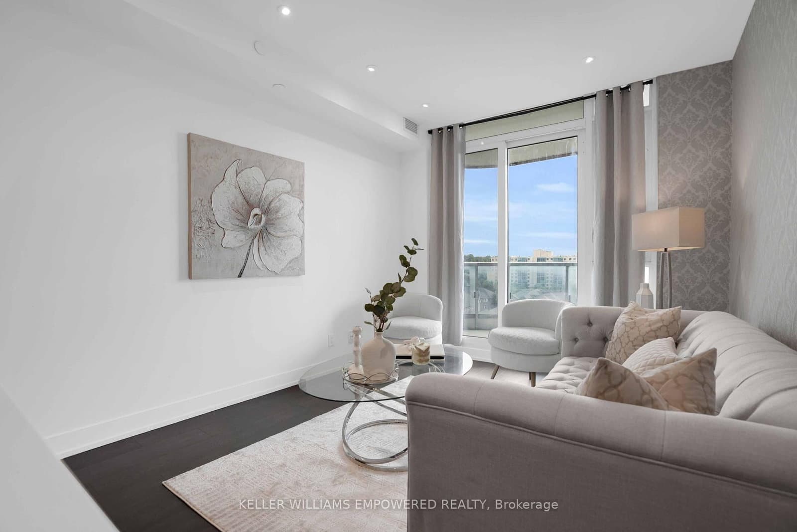 9471 Yonge Street N, Unit 811 thumbnail 23