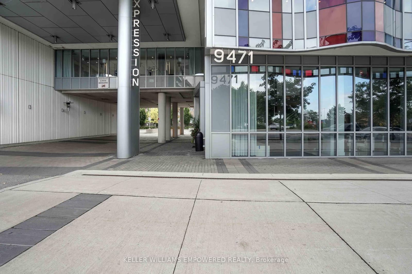 9471 Yonge Street N, Unit 811 thumbnail 3