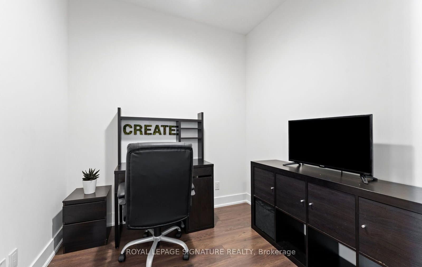 180 Enterprise Boulevard, Unit 814 thumbnail 7