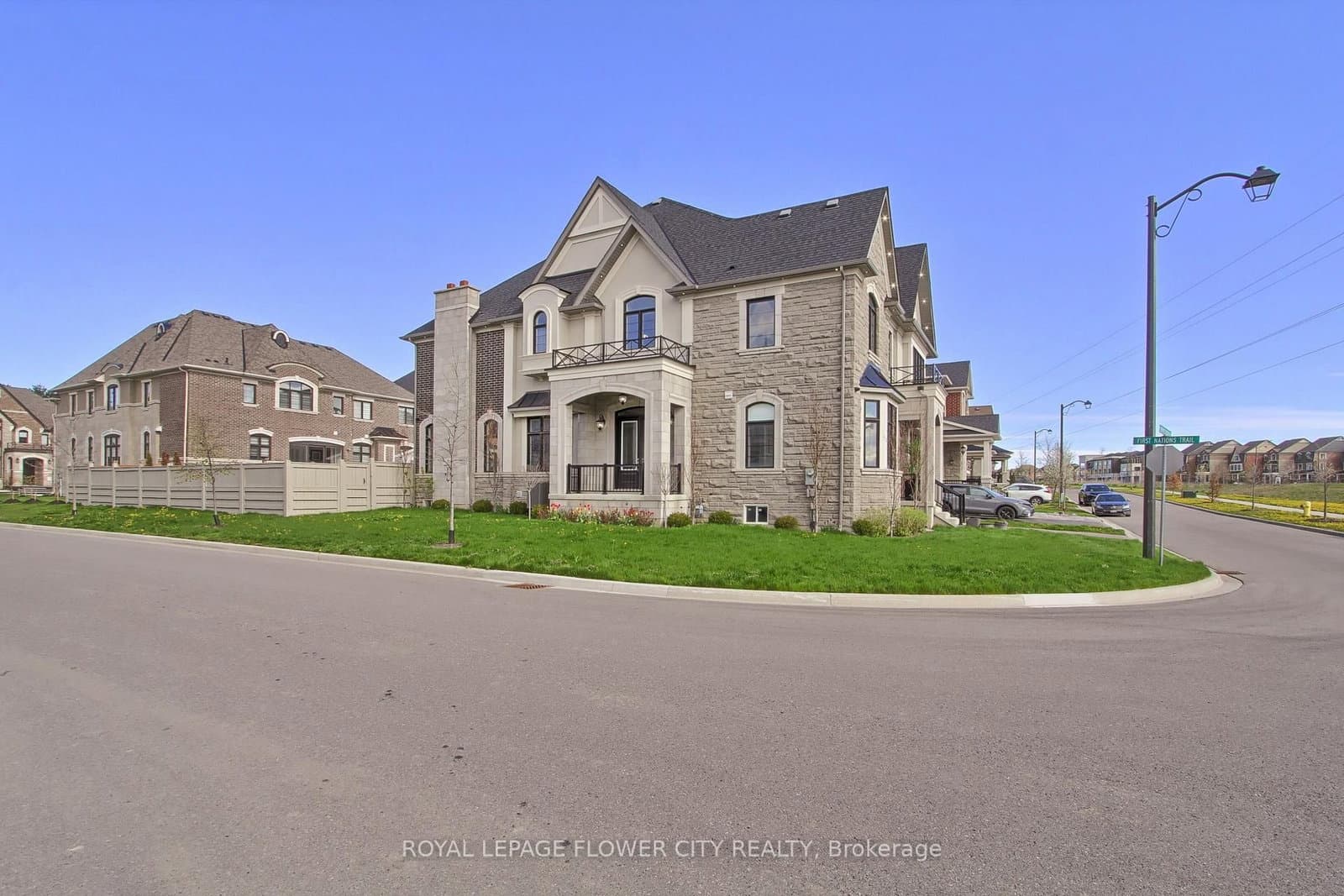 105 Morning Sparrow Drive thumbnail 2