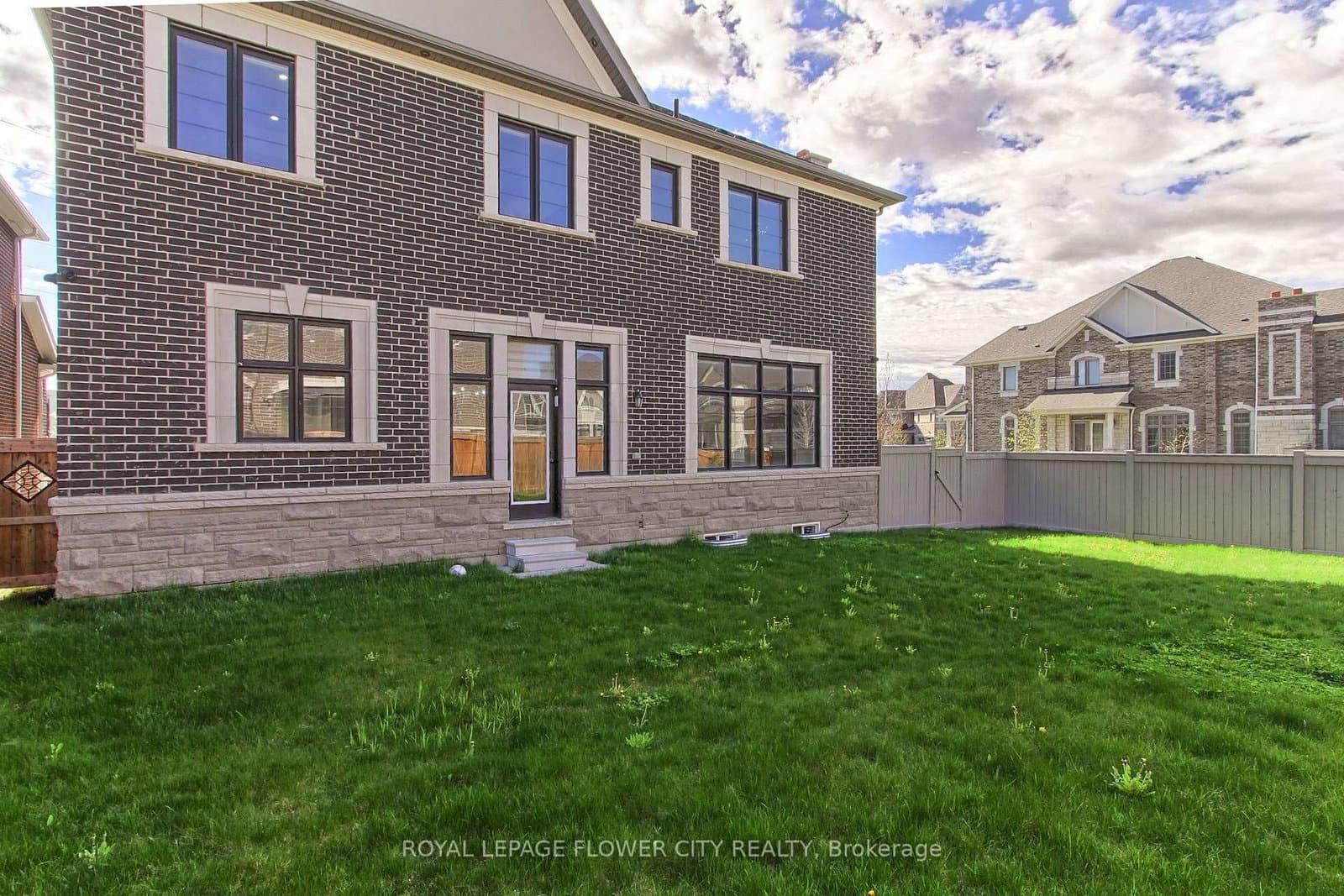 105 Morning Sparrow Drive thumbnail 46
