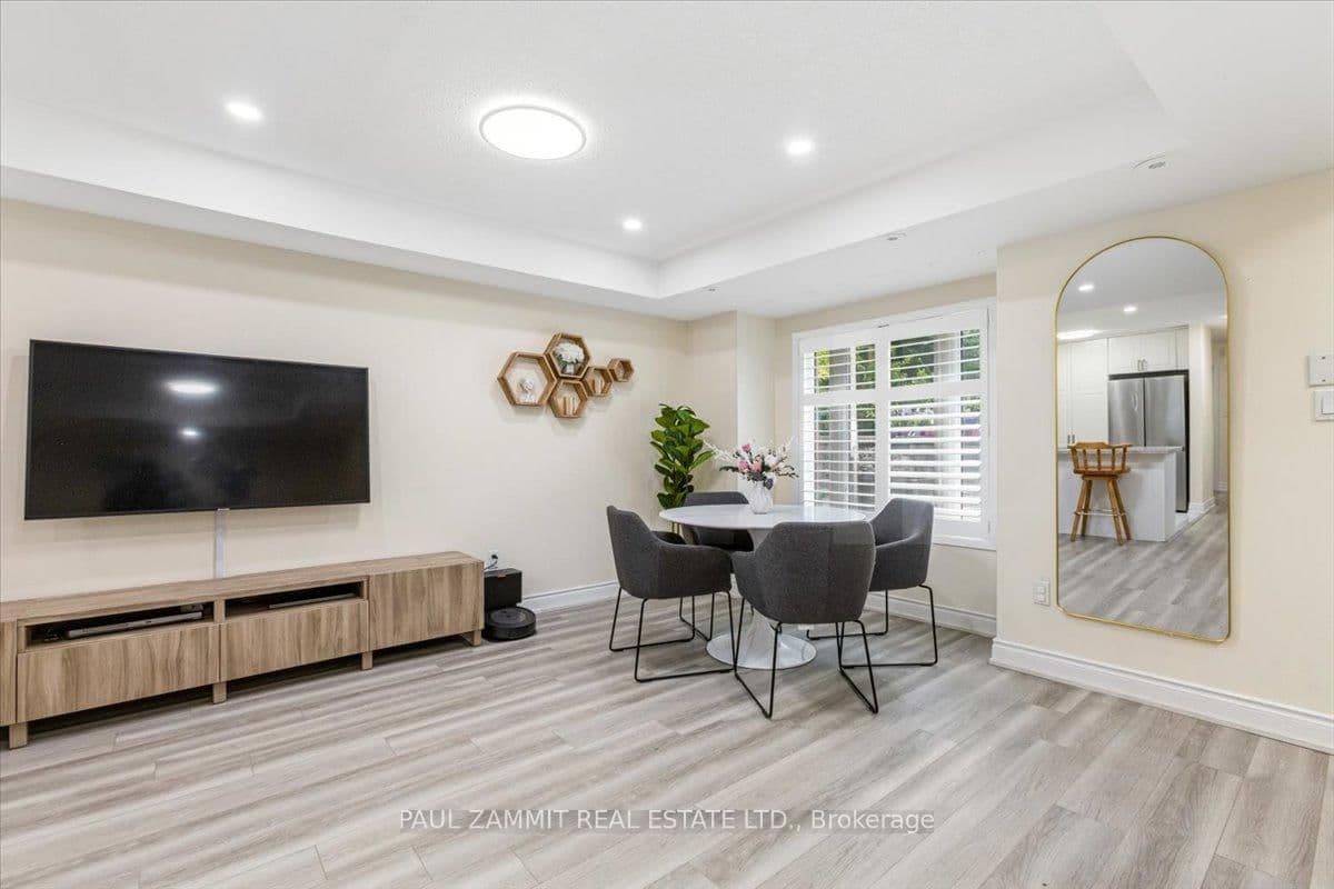 310 John Street, Unit 169 thumbnail 7