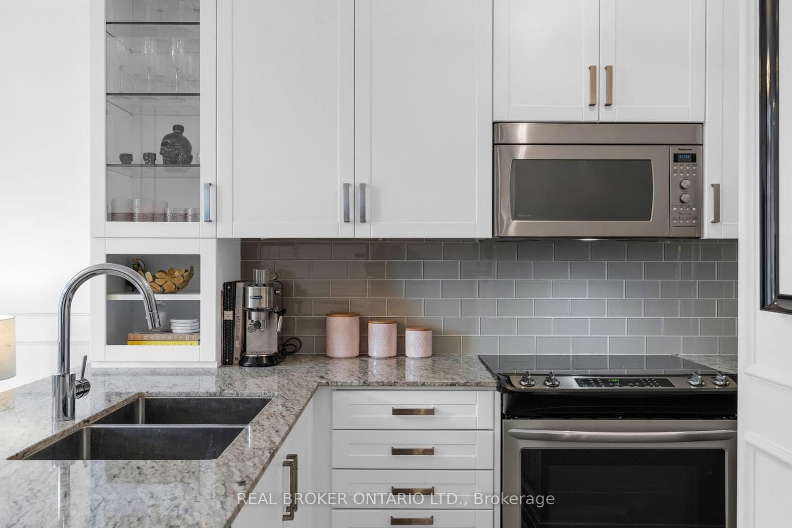 8167 Kipling Avenue, Unit 43 thumbnail 9