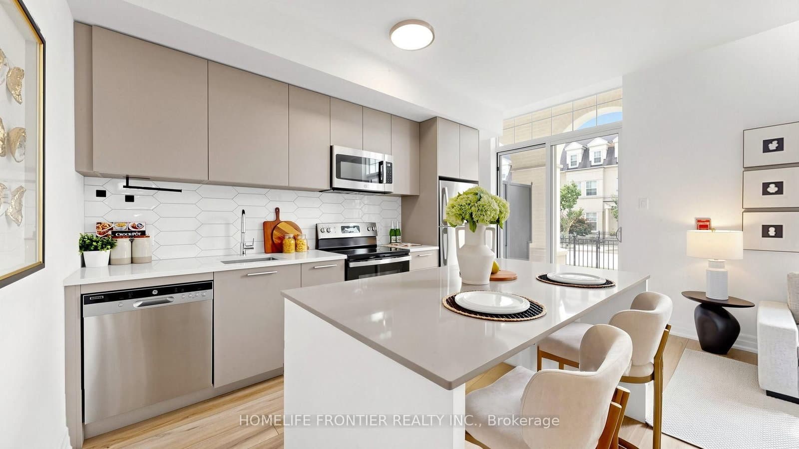 101 Cathedral High Street, Unit 104 thumbnail 11