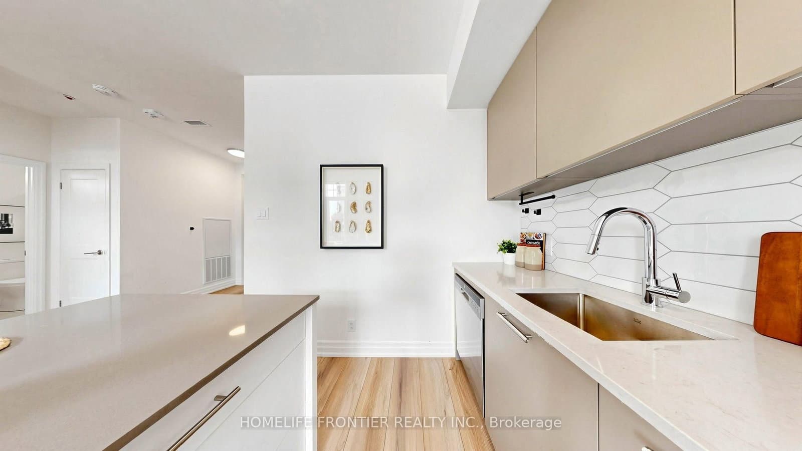 101 Cathedral High Street, Unit 104 thumbnail 15