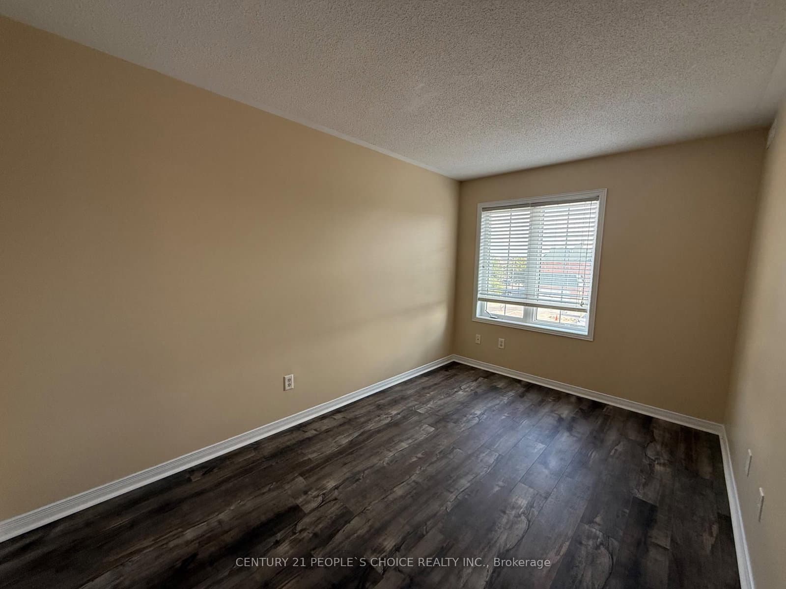 9699 Jane Street, Unit 2 thumbnail 15