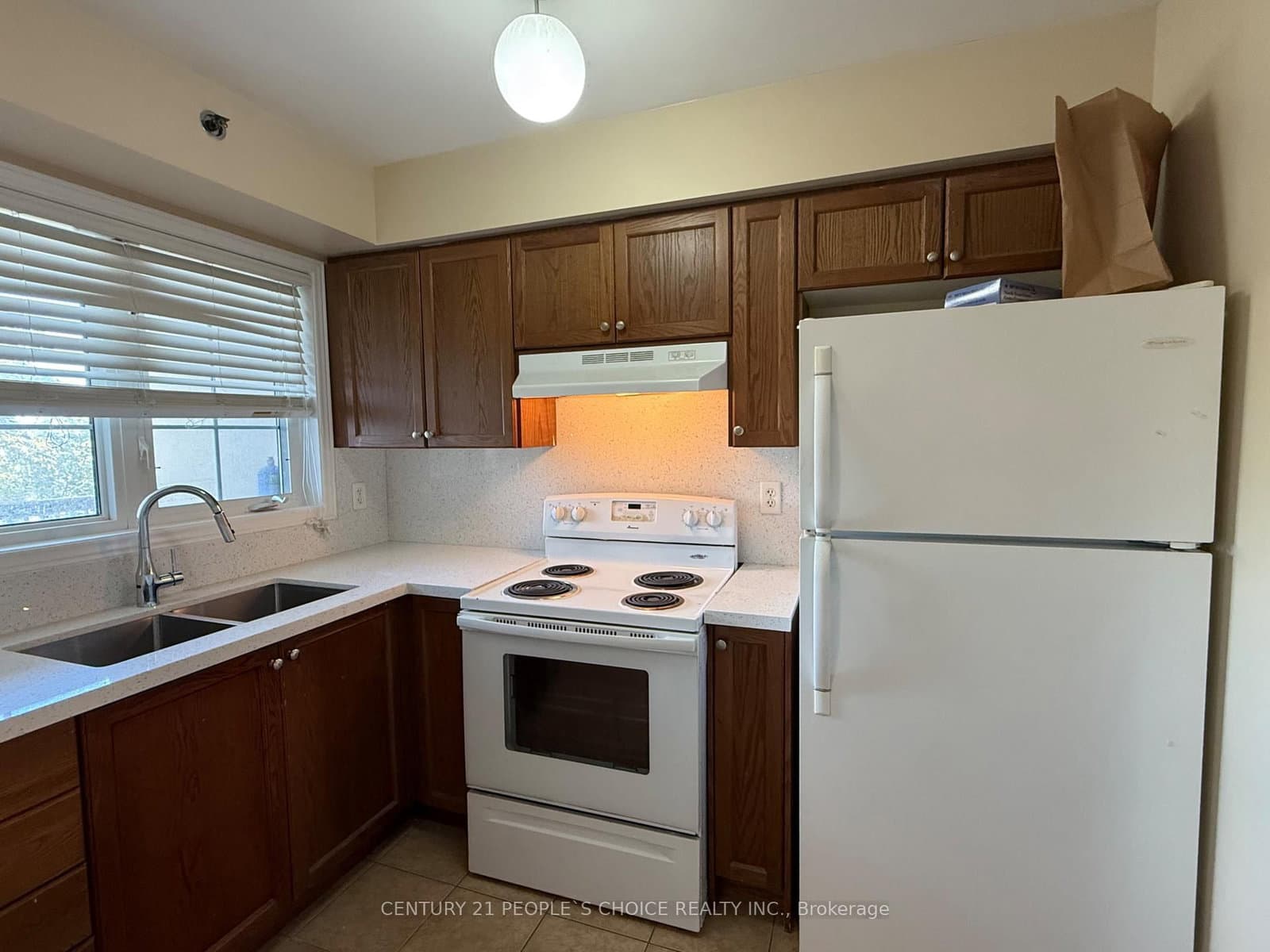 9699 Jane Street, Unit 2 thumbnail 3