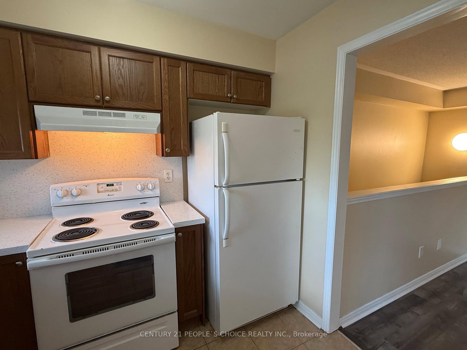 9699 Jane Street, Unit 2 thumbnail 8