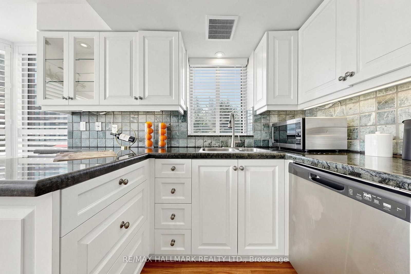 33 Weldrick Road E, Unit 210 thumbnail 21