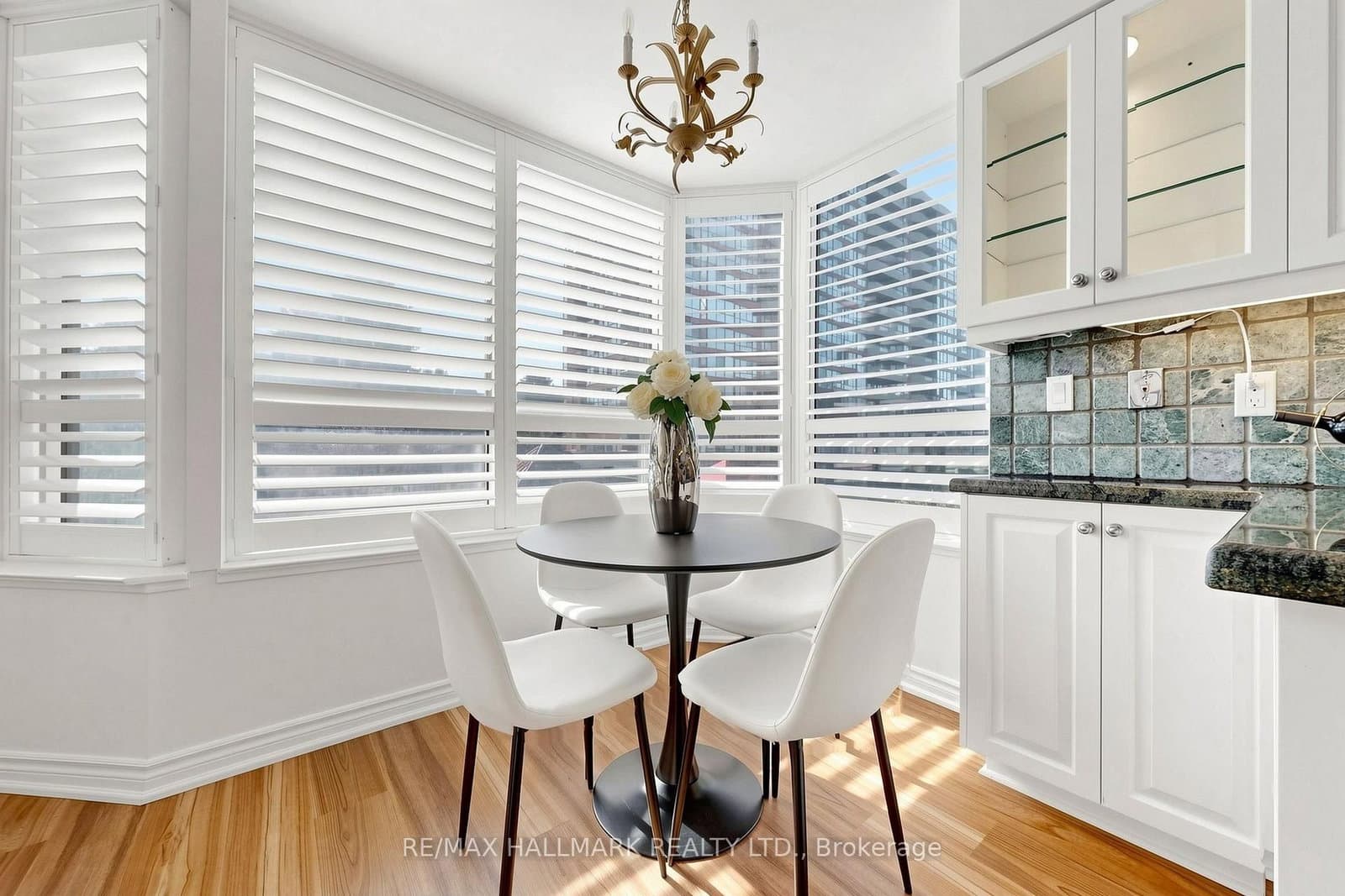 33 Weldrick Road E, Unit 210 thumbnail 23