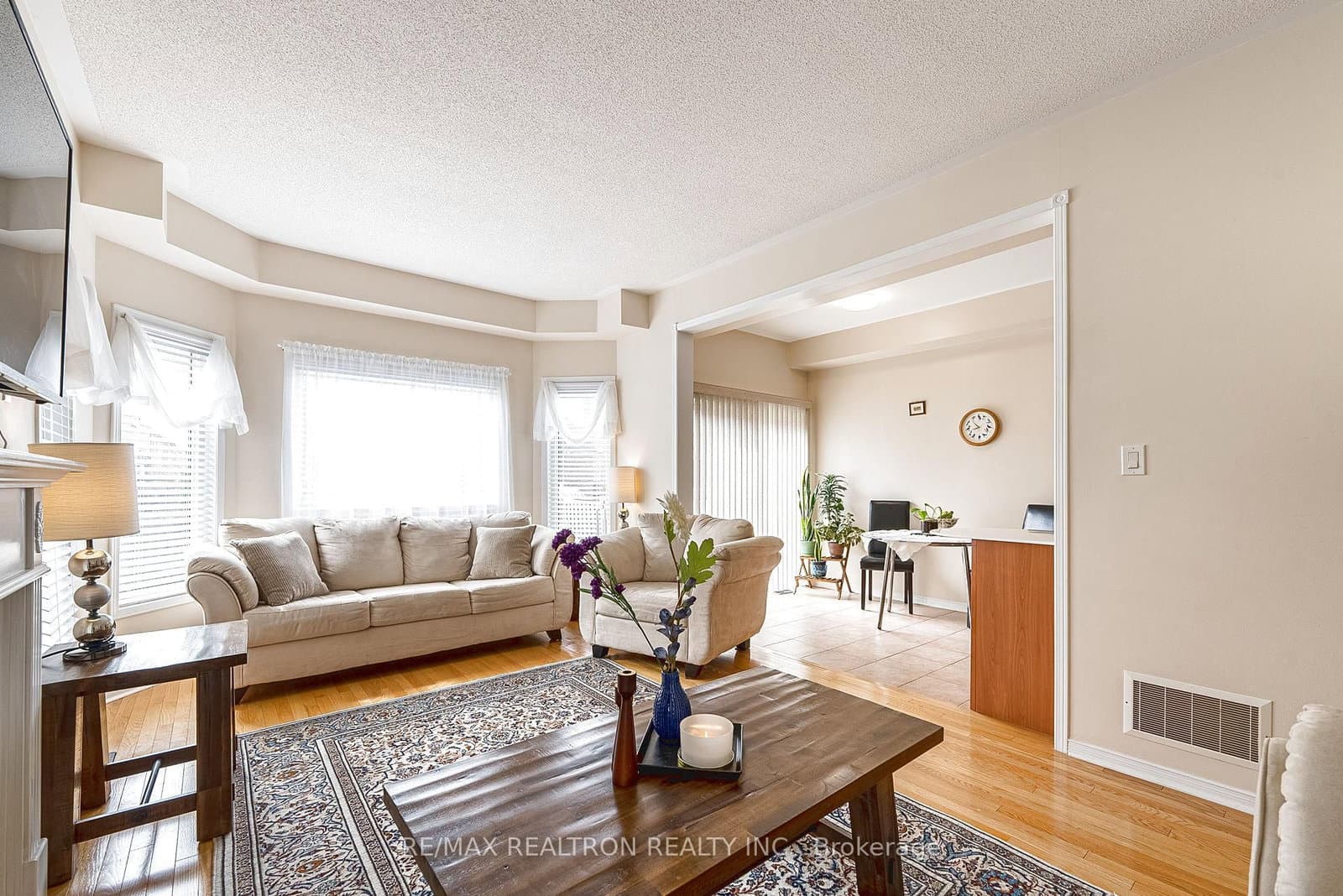 15 Brumstead Drive N thumbnail 9