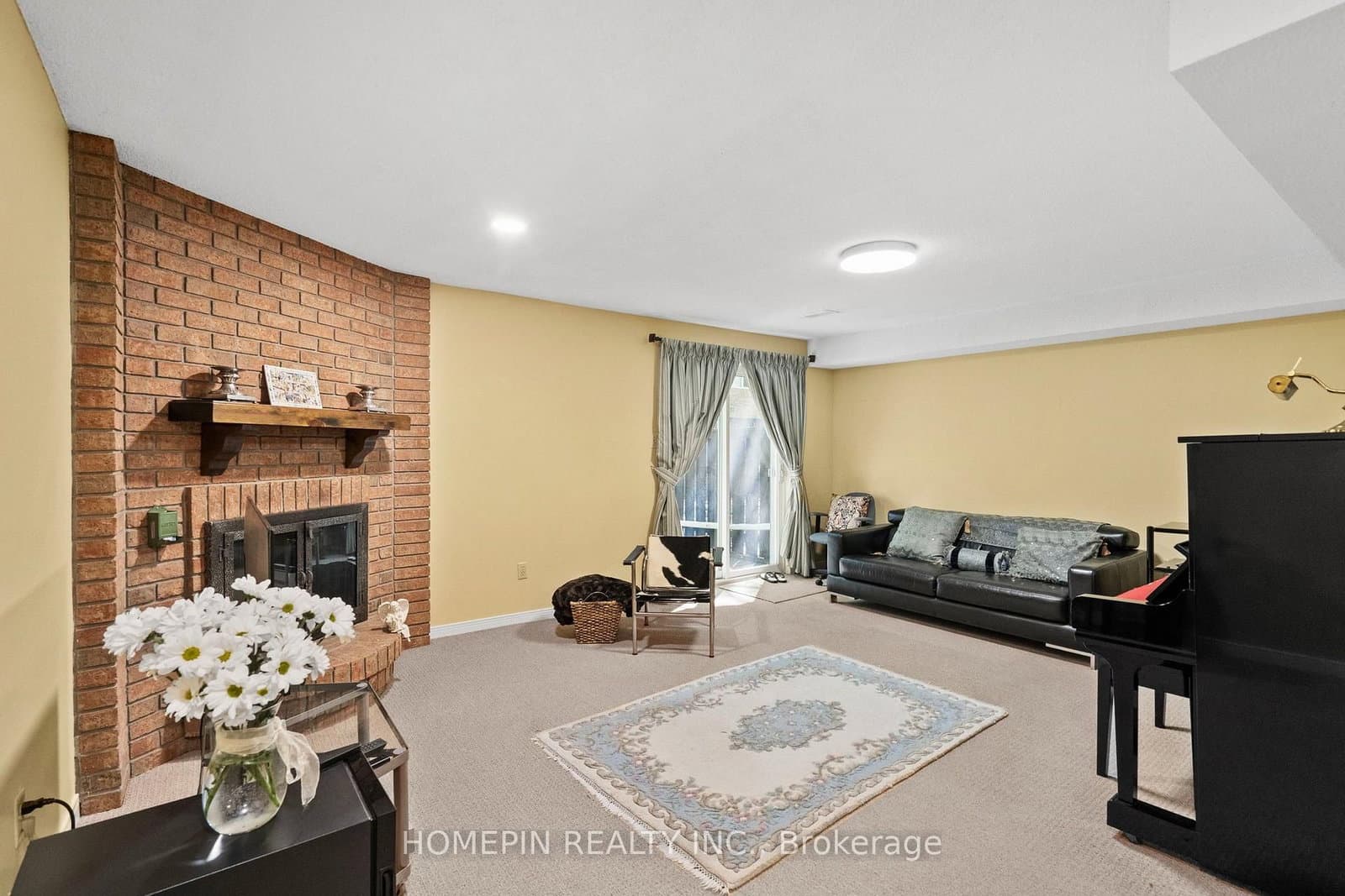 84 Confederation Way thumbnail 16
