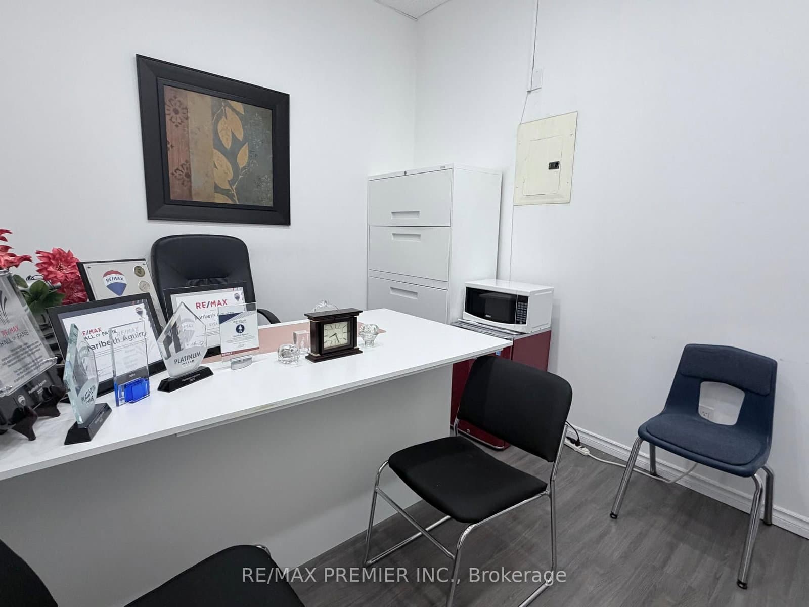 7181 Yonge Street, Unit 203 thumbnail 5