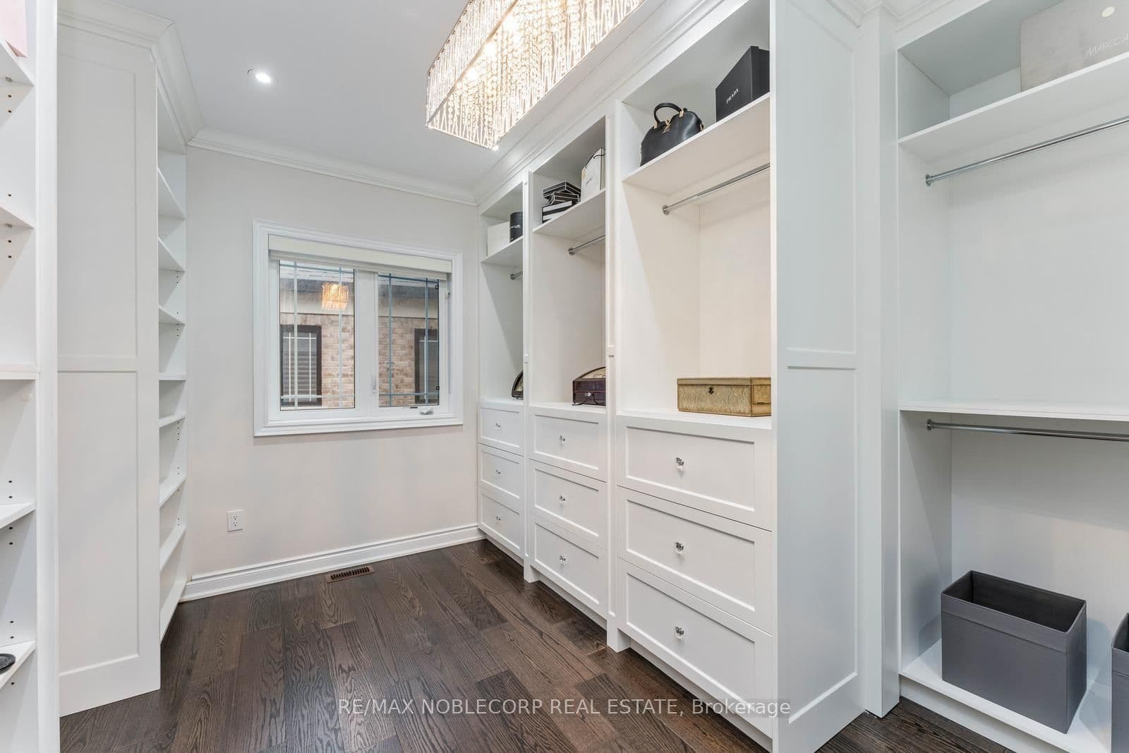 91 Woodgate Pines Drive thumbnail 25