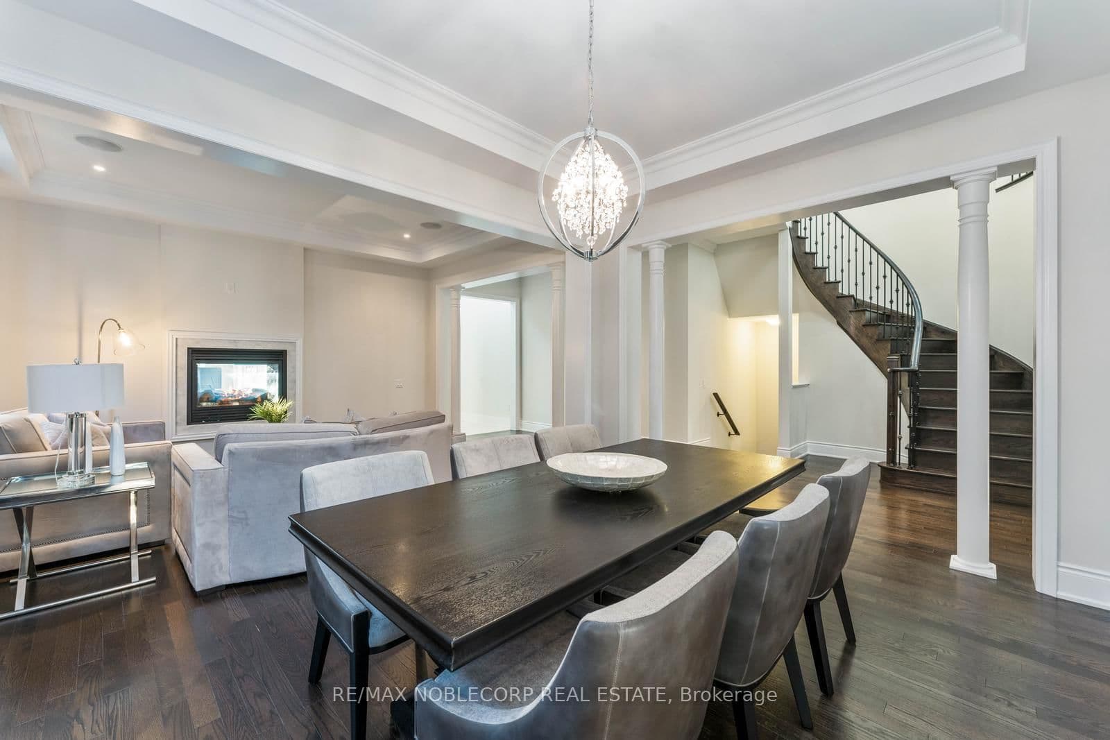 91 Woodgate Pines Drive thumbnail 7