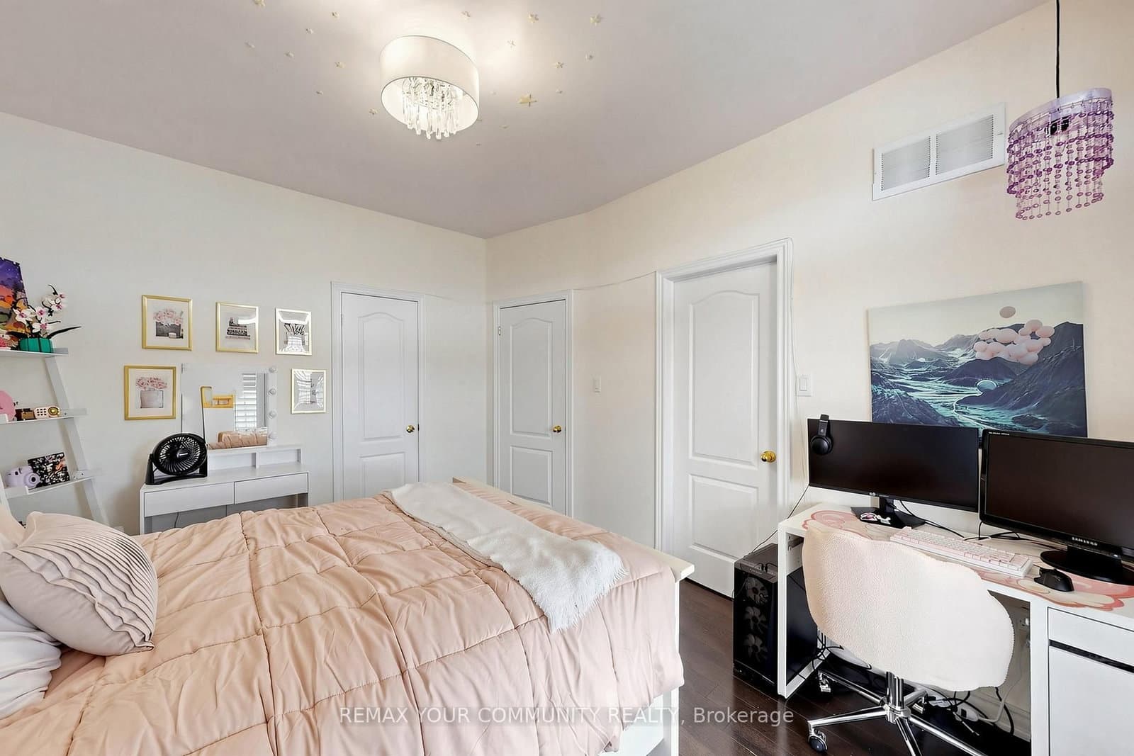 67 SAND VALLEY Street thumbnail 32