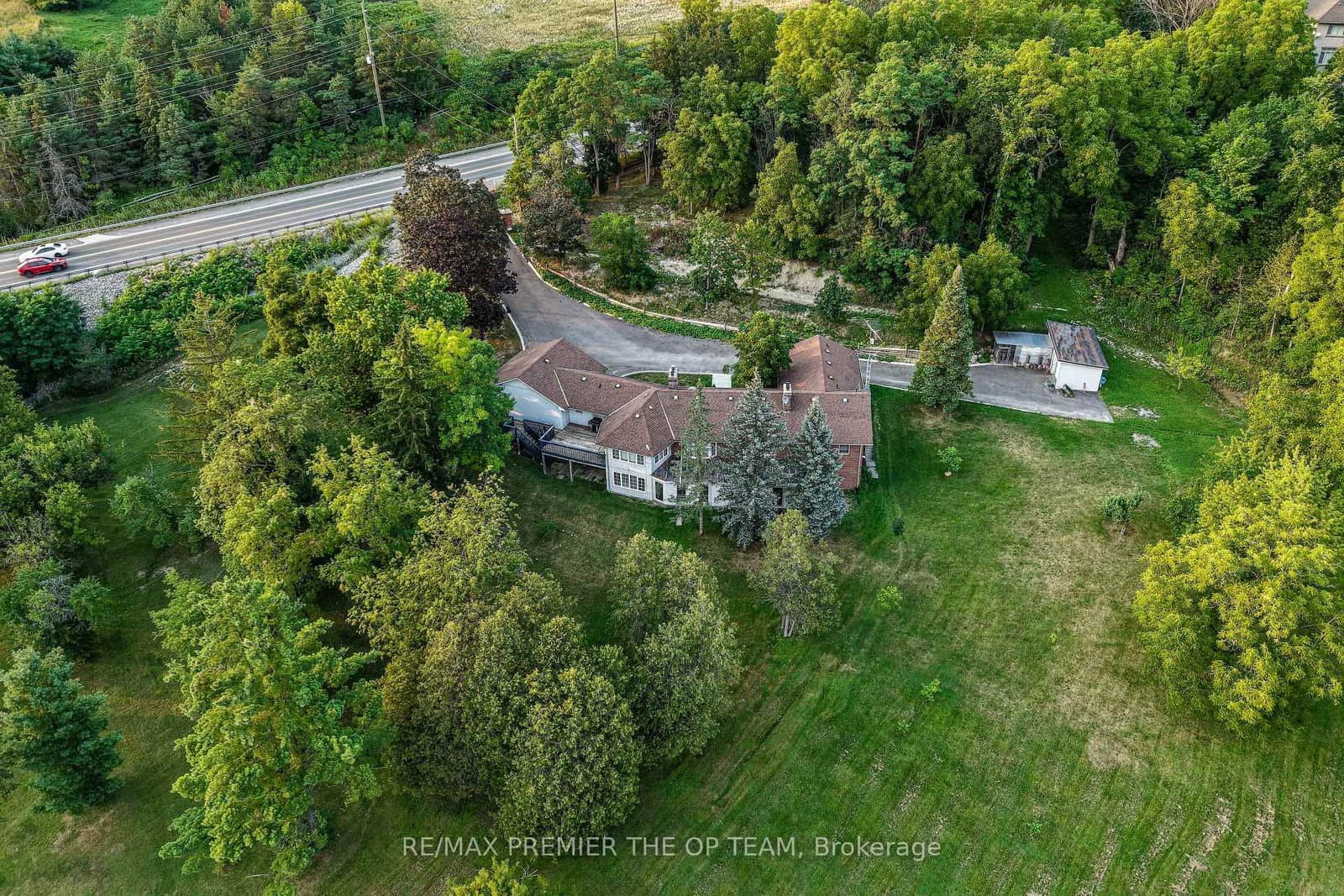 3815 King Road thumbnail 5