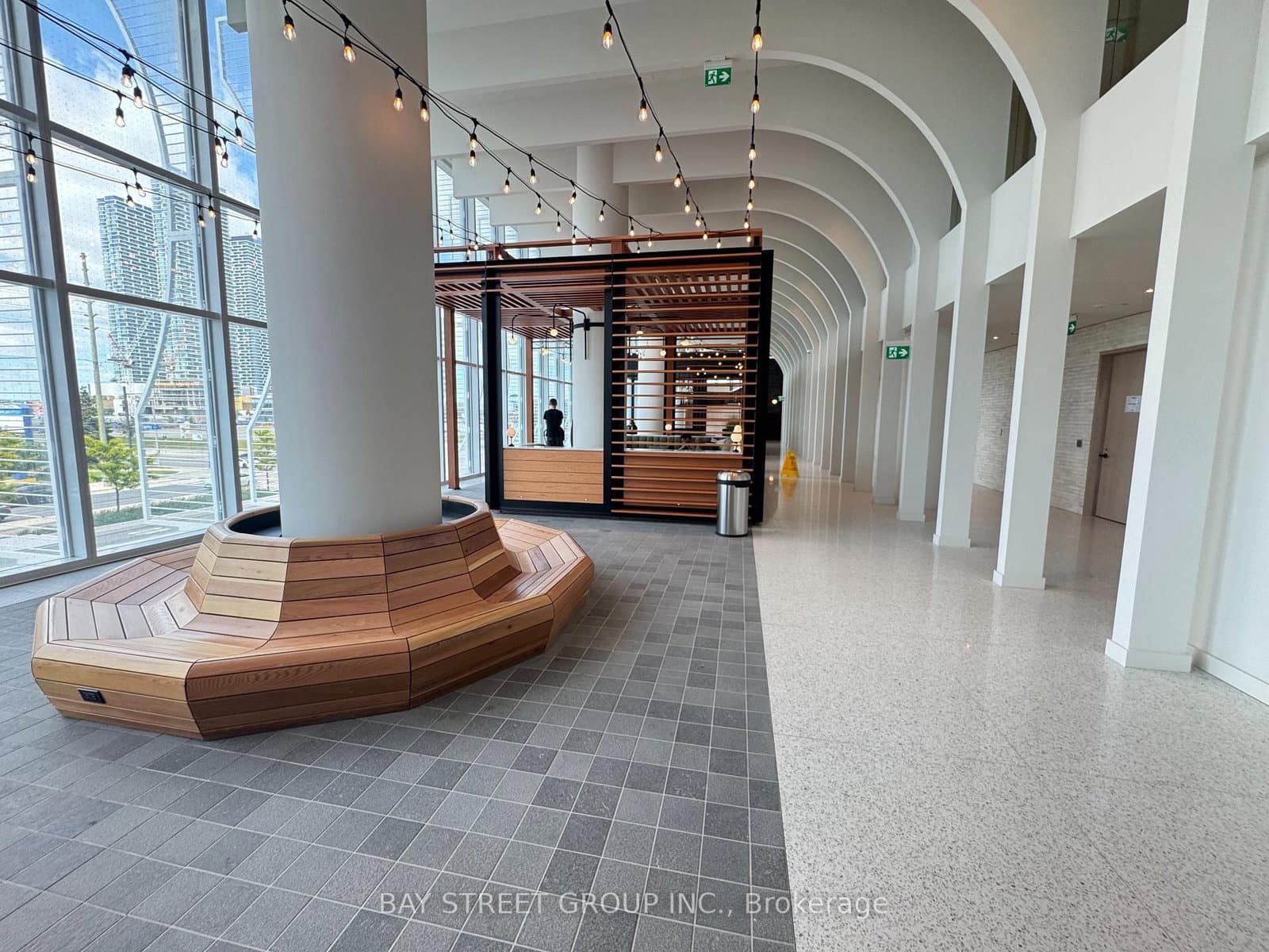 8 Interchange Way, Unit 5510 thumbnail 25