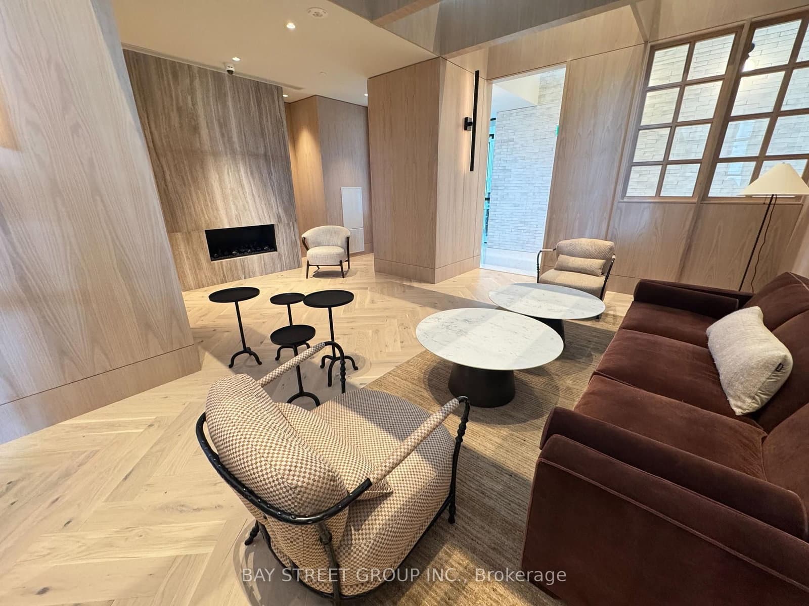 8 Interchange Way, Unit 5510 thumbnail 31