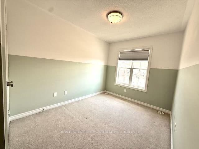 76 Donald Buttress Boulevard W thumbnail 8