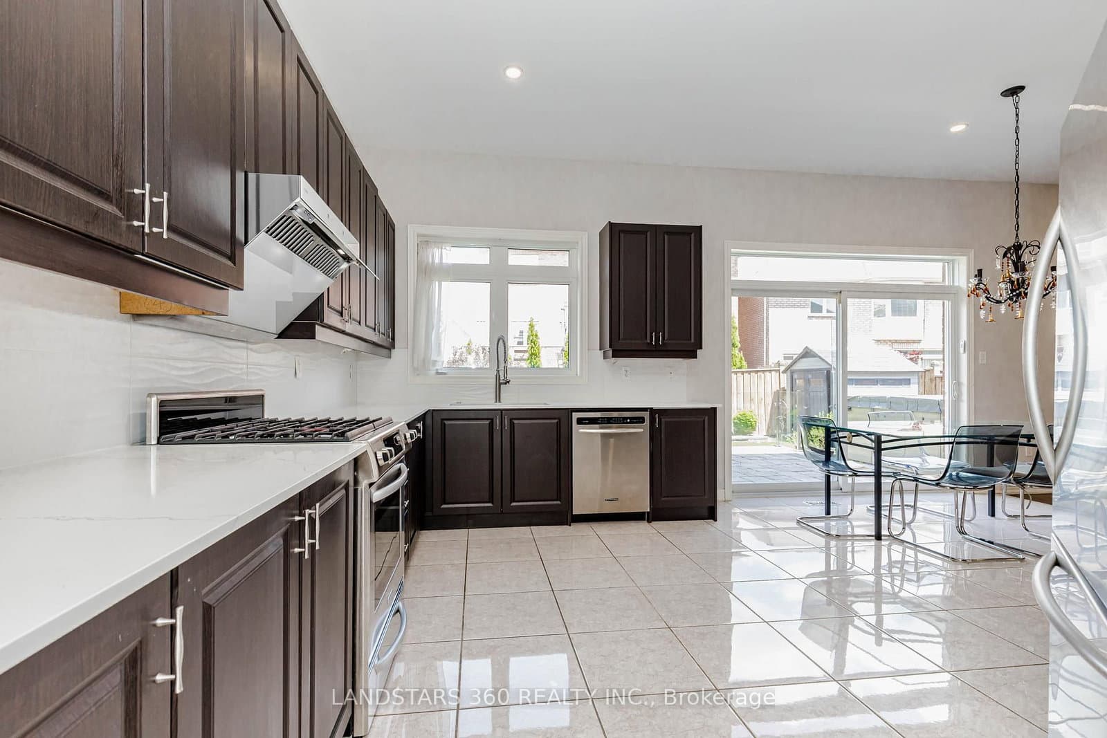 314 Tower Hill Road thumbnail 10