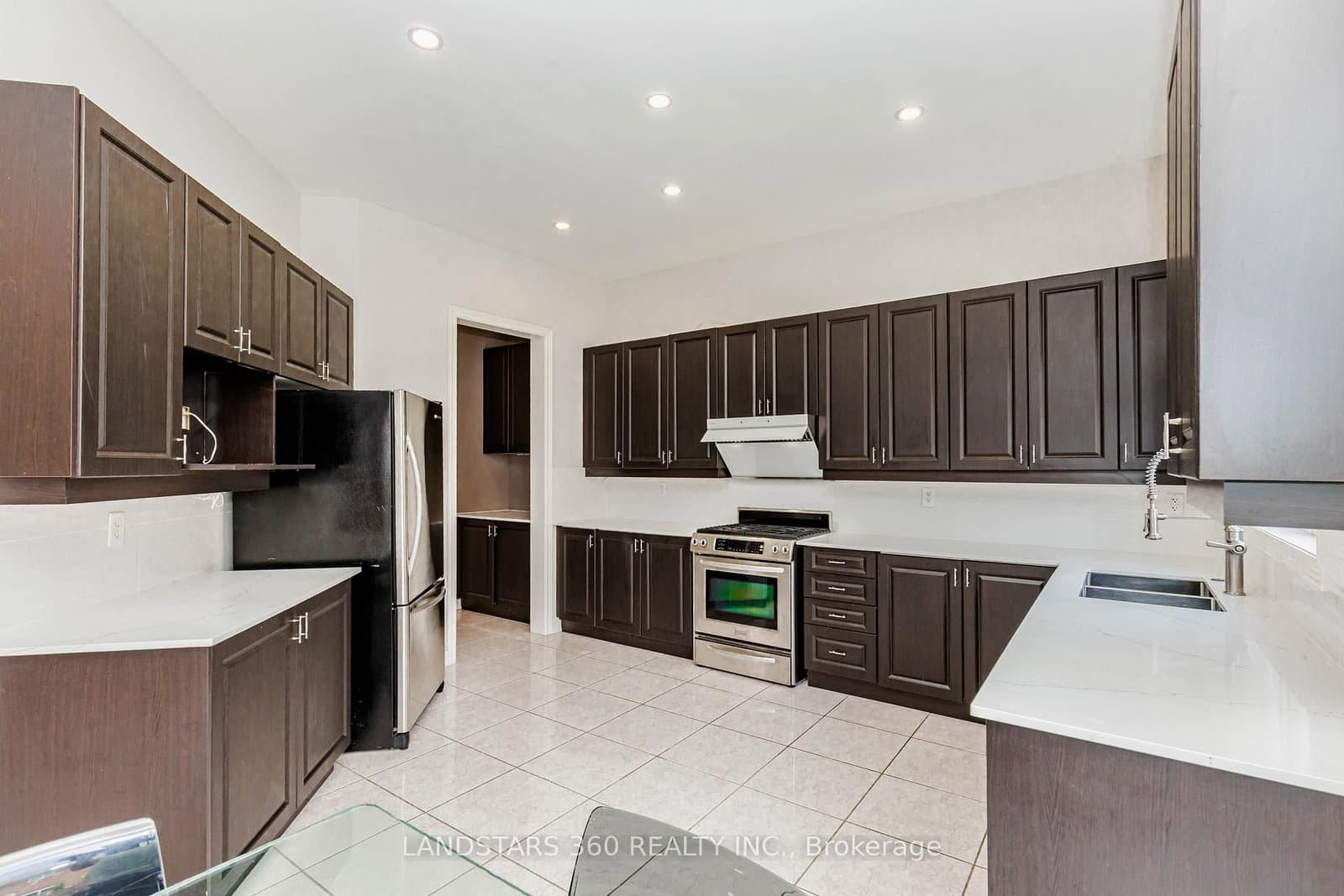 314 Tower Hill Road thumbnail 11