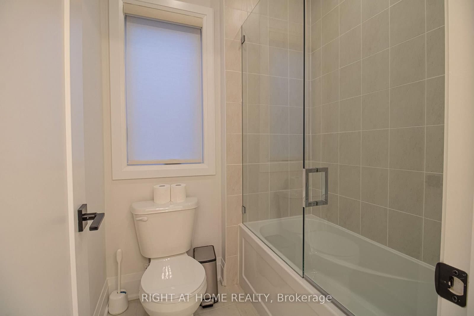 43 Longworth Avenue thumbnail 11