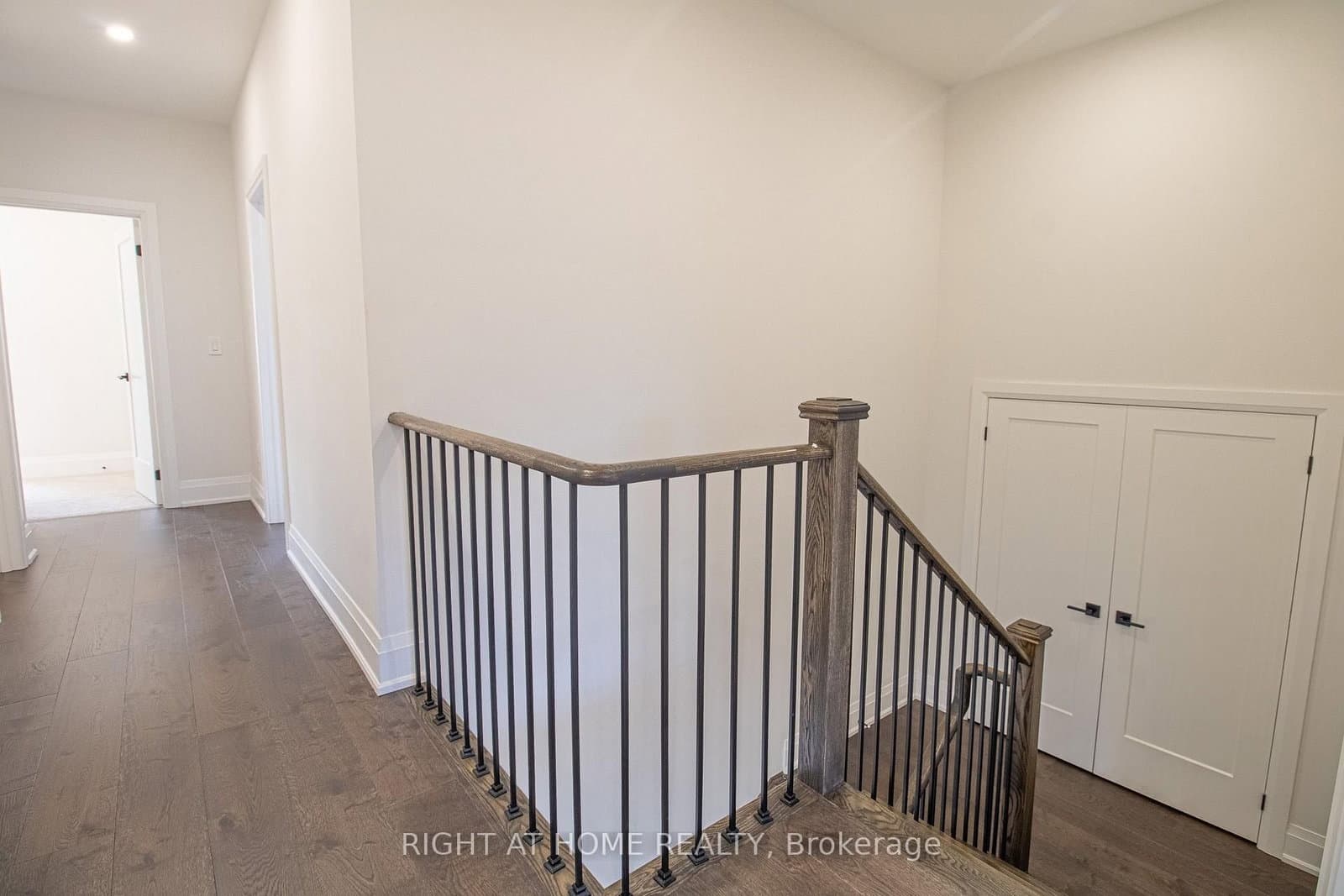 43 Longworth Avenue thumbnail 13