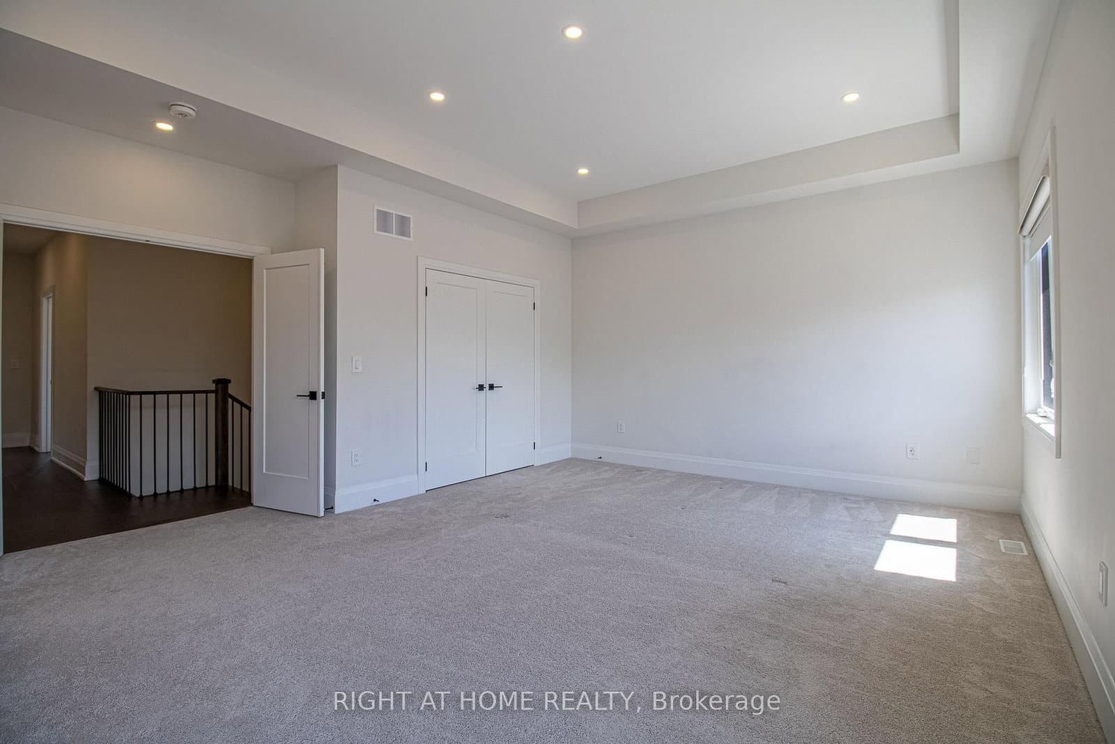 43 Longworth Avenue thumbnail 19