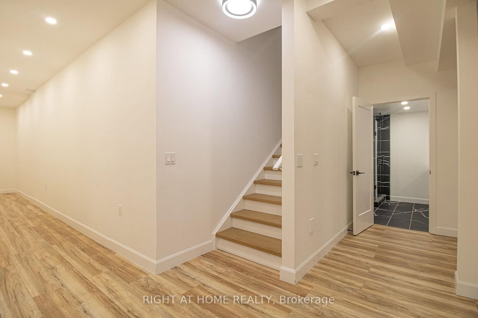 43 Longworth Avenue thumbnail 26