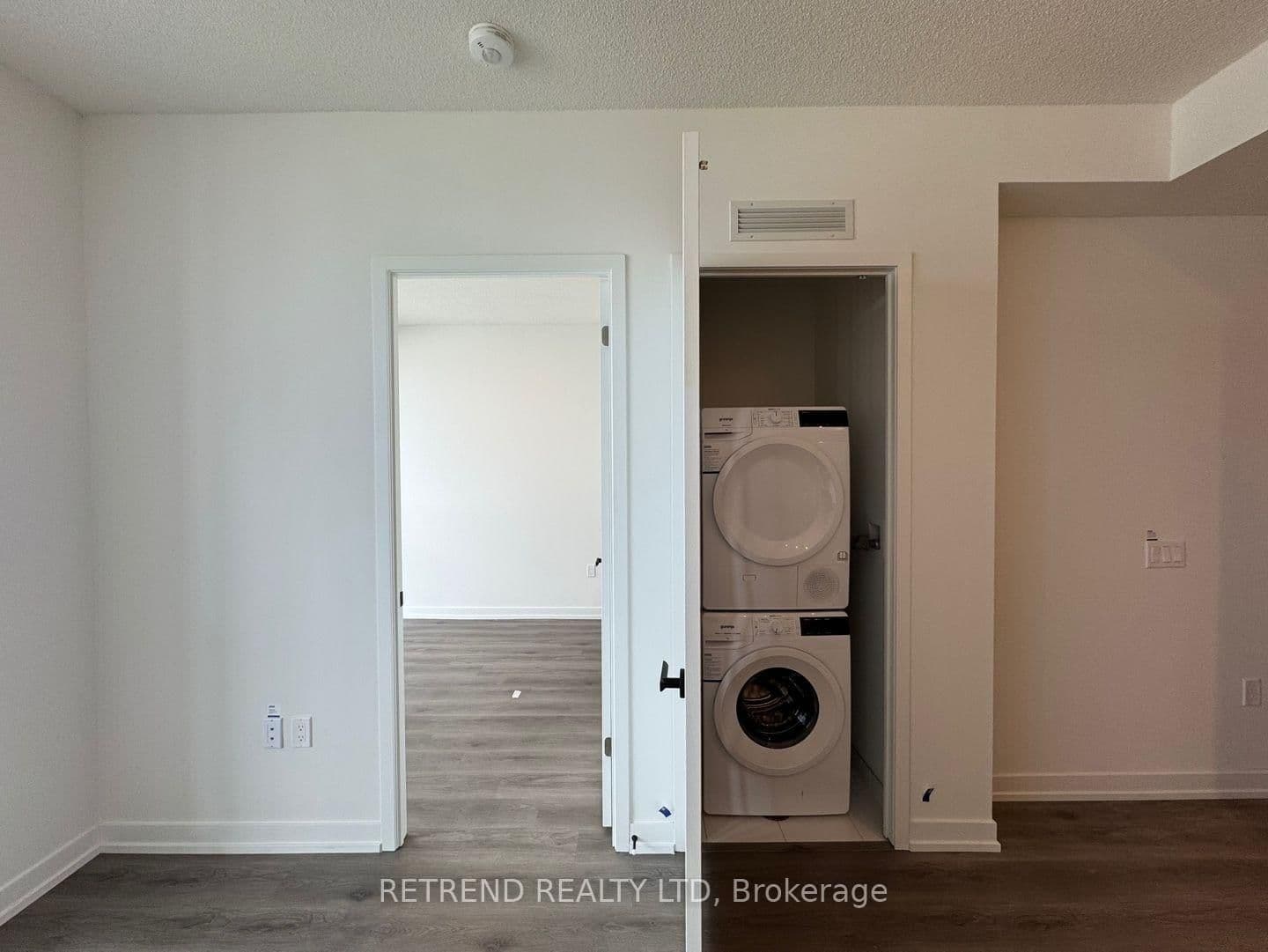 225 Commerce Street E, Unit 4001 thumbnail 10